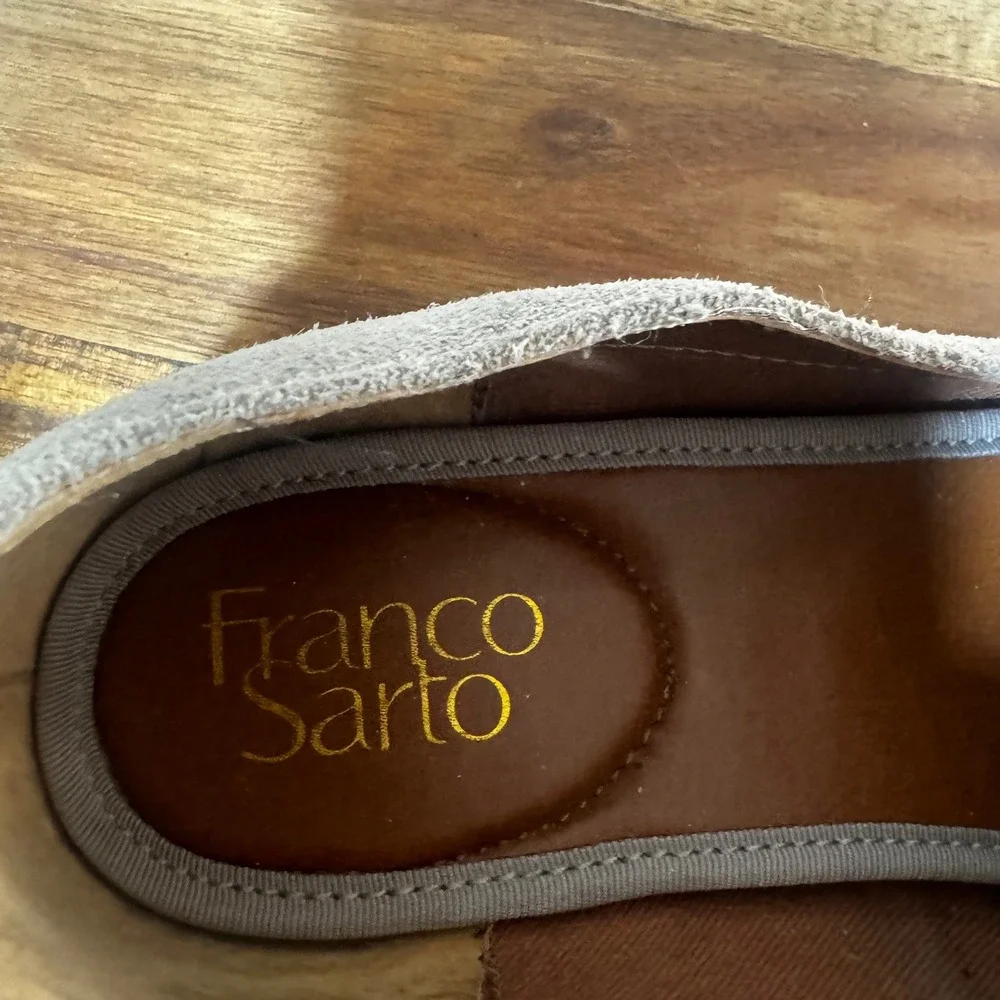 Franco Sarto Womens Grey Suede Tassel Loafers Slip On Flats Shoes Size 8.5M